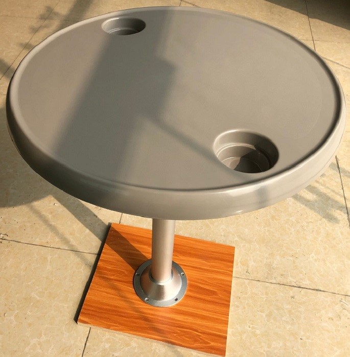 round table top (plastic)